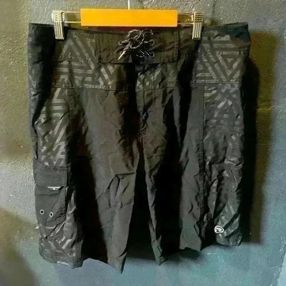 Men’s Ocean Current Black Board Shorts Velcro Tie Small